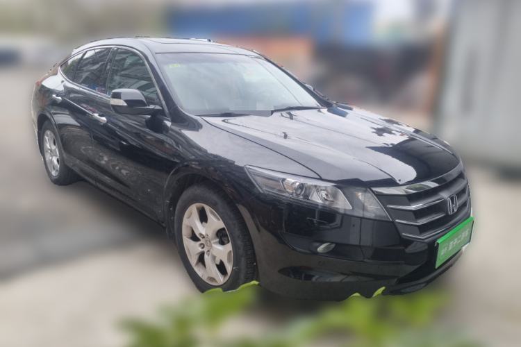 Used Honda Crosstour 2011 3.5L Flagship Edition Front Right 45 Deg