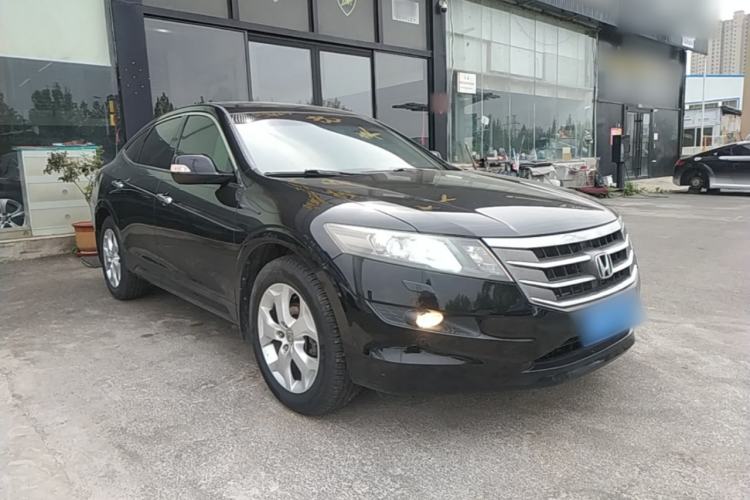 Used Honda Crosstour 2011 3.5L Flagship Edition Front Right 45 Deg