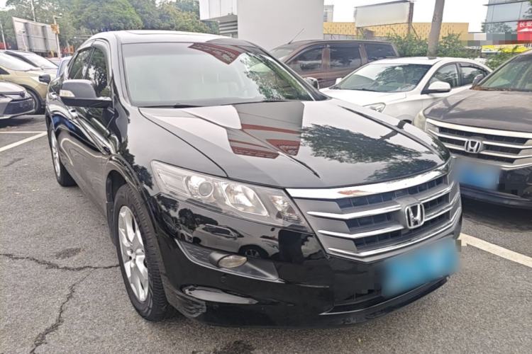 Used Honda Crosstour 2011 3.5L Flagship Edition Front Right 45 Deg