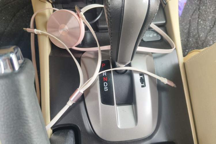Used Honda Crosstour 2011 3.5L Flagship Edition Gear Lever