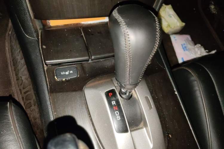 Used Honda Crosstour 2011 3.5L Flagship Edition Gear Lever