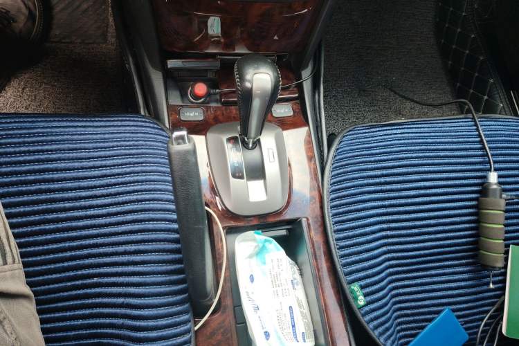 Used Honda Crosstour 2011 3.5L Flagship Edition Gear Lever