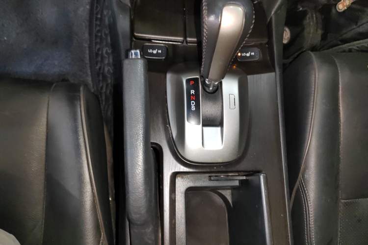 Used Honda Crosstour 2011 3.5L Flagship Edition Gear Lever