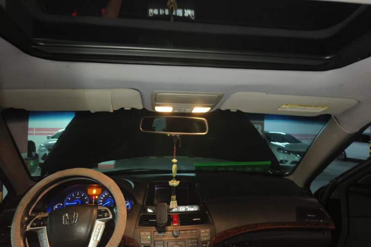 Used Honda Crosstour 2011 3.5L Flagship Edition Headliner