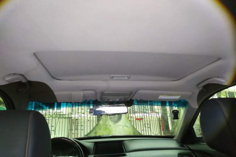 Used Honda Crosstour 2011 3.5L Flagship Edition Headliner