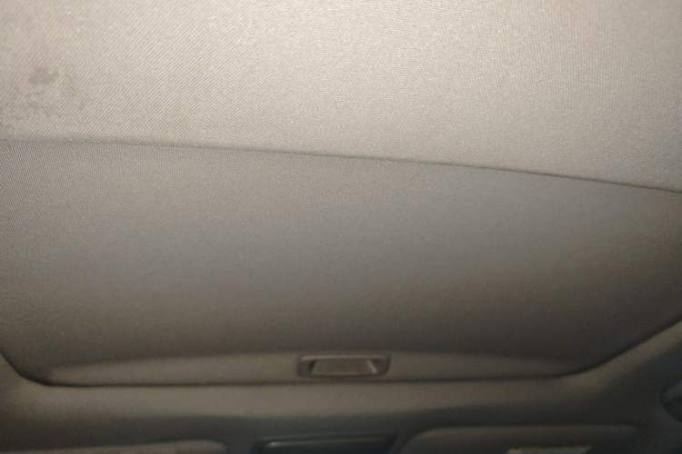 Used Honda Crosstour 2011 3.5L Prestige Edition Headliner