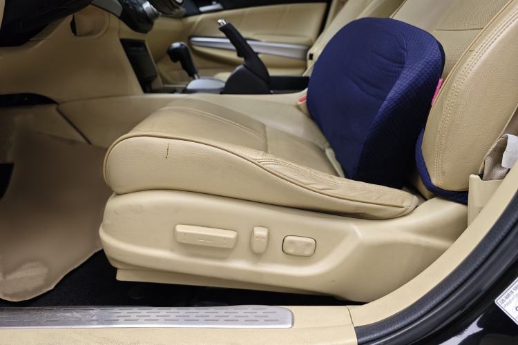 Used Honda Crosstour 2011 3.5L Flagship Edition Interior 11