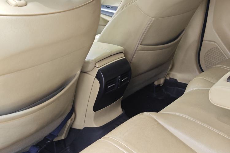 Used Honda Crosstour 2011 3.5L Flagship Edition Interior 3
