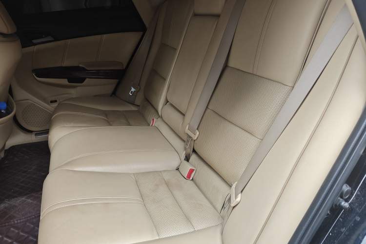 Used Honda Crosstour 2011 3.5L Flagship Edition Left Rear Seat