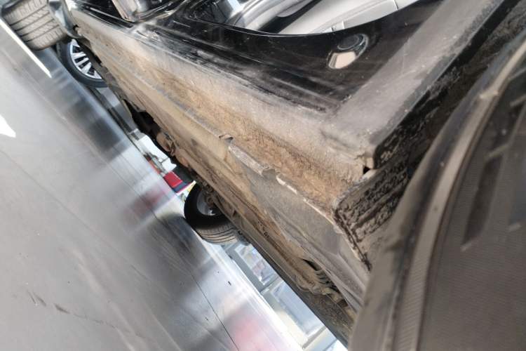 Used Honda Crosstour 2011 3.5L Flagship Edition Left Side Sill