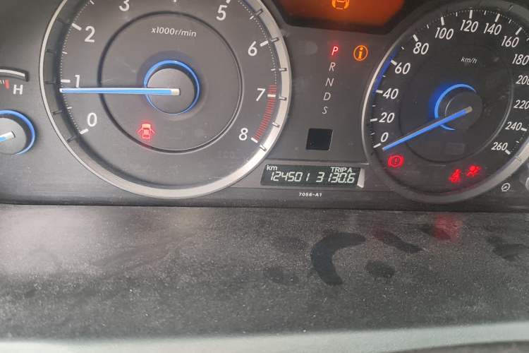 Used Honda Crosstour 2011 3.5L Flagship Edition Odometer Close Up