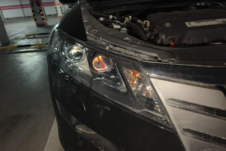 Used Honda Crosstour 2011 3.5L Flagship Edition Right Front Headlight