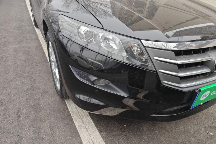 Used Honda Crosstour 2011 3.5L Prestige Edition Right Front Headlight