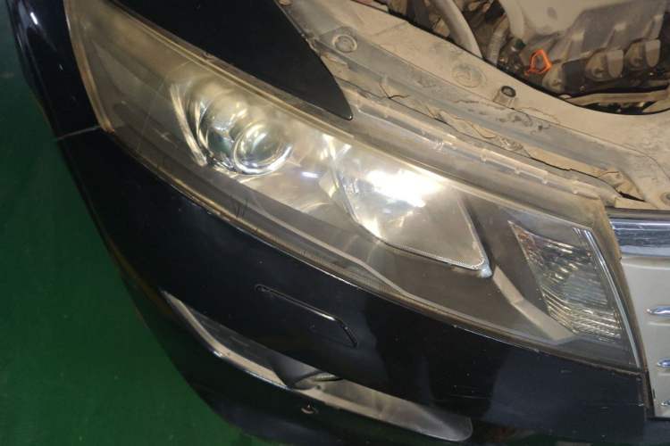 Used Honda Crosstour 2011 3.5L Prestige Edition Right Front Headlight