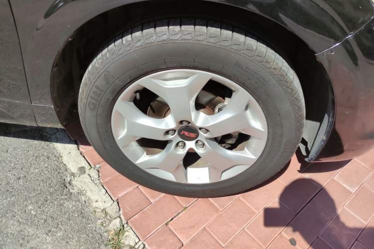 Used Honda Crosstour 2011 3.5L Flagship Edition Right Front Wheel Hub