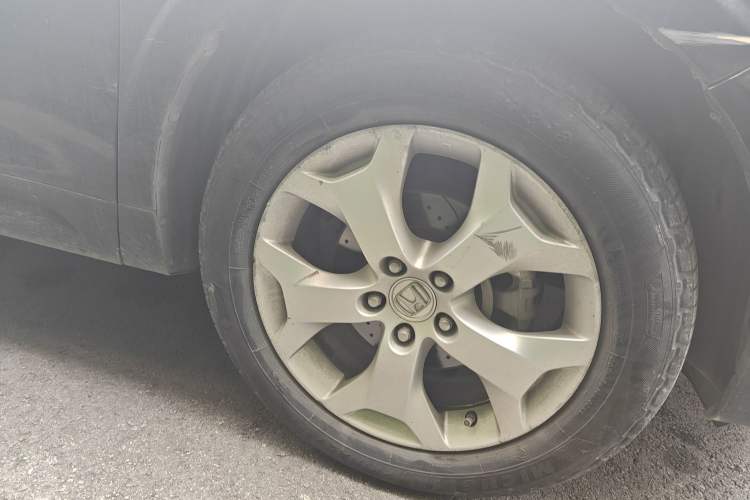 Used Honda Crosstour 2011 3.5L Flagship Edition Right Front Wheel Hub