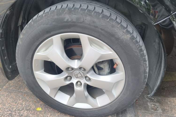 Used Honda Crosstour 2011 3.5L Flagship Edition Right Front Wheel Hub