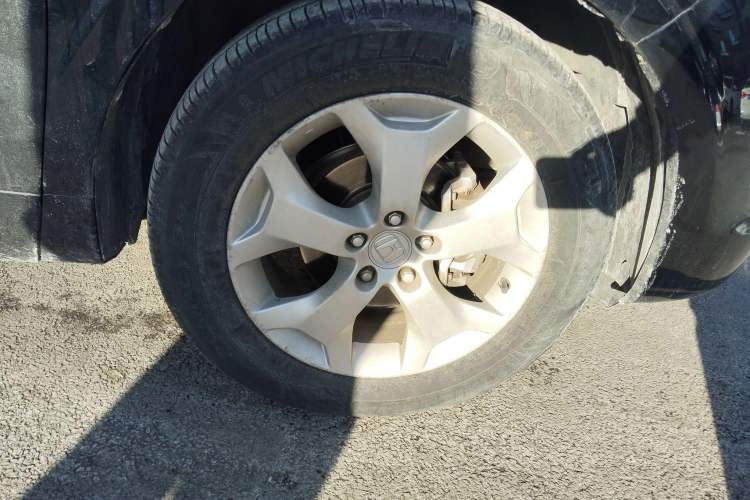 Used Honda Crosstour 2011 3.5L Flagship Edition Right Front Wheel Hub