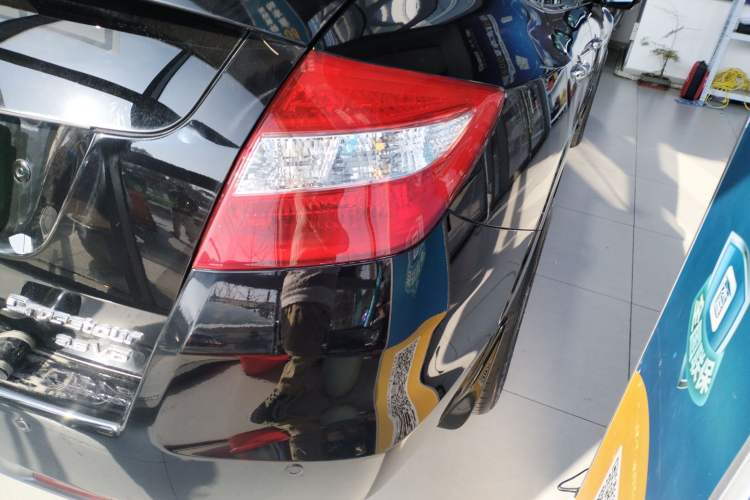 Used Honda Crosstour 2011 3.5L Flagship Edition Right Rear Taillight
