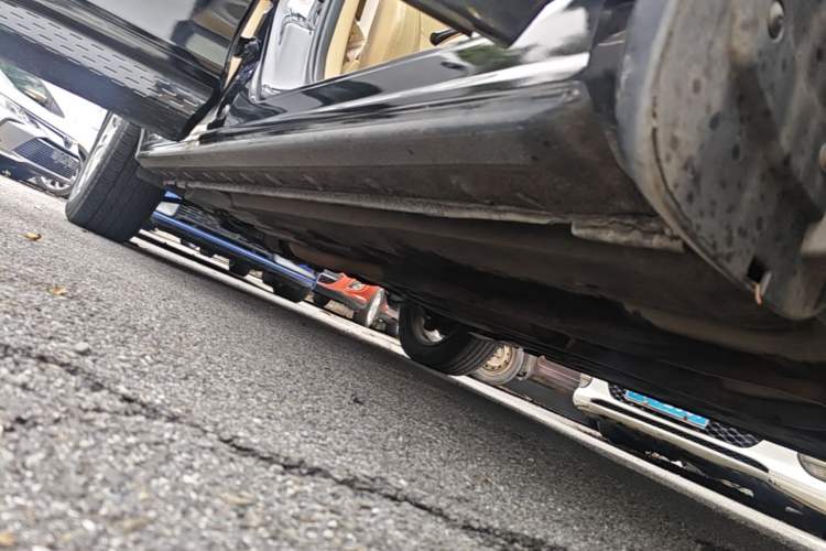 Used Honda Crosstour 2011 3.5L Flagship Edition Right Side Sill