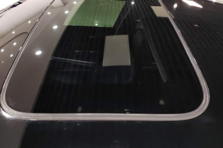 Used Honda Crosstour 2011 3.5L Flagship Edition Roof