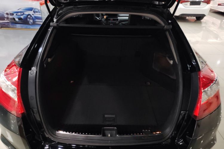 Used Honda Crosstour 2011 3.5L Flagship Edition Trunk