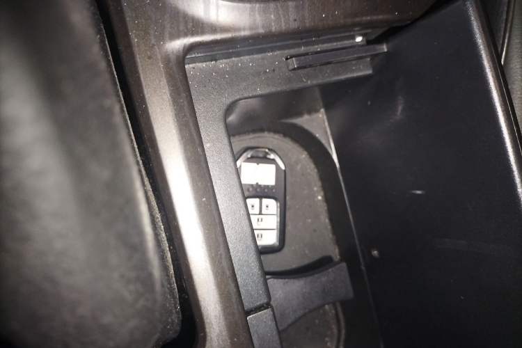 Used Honda Crosstour 2011 3.5L Prestige Edition Vehicle Key
