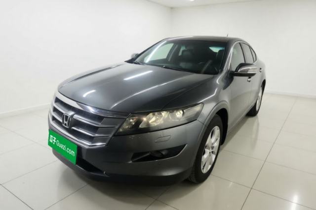 Ojetý Honda Crosstour 2011 3.5L Prestige Edition