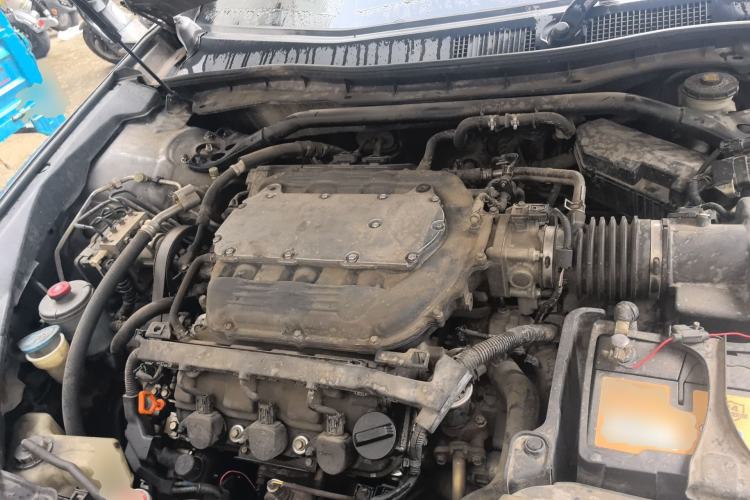 Used Honda Crosstour 2011 3.5L Flagship Edition Engine Bay