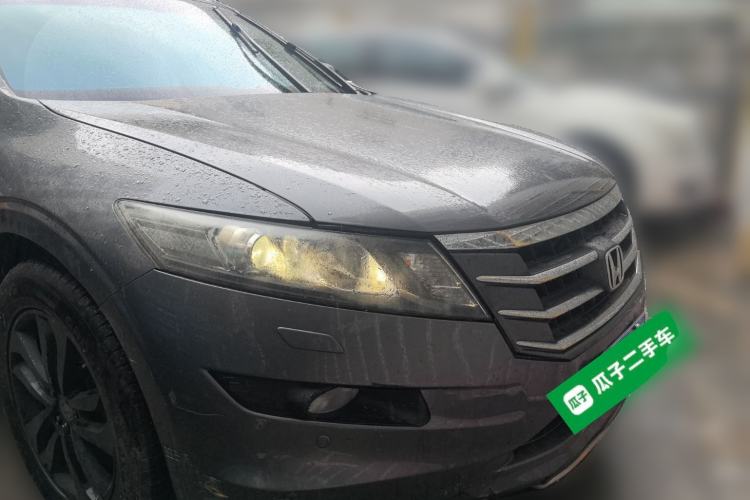 Used Honda Crosstour 2011 3.5L Flagship Edition Front Right 45 Deg