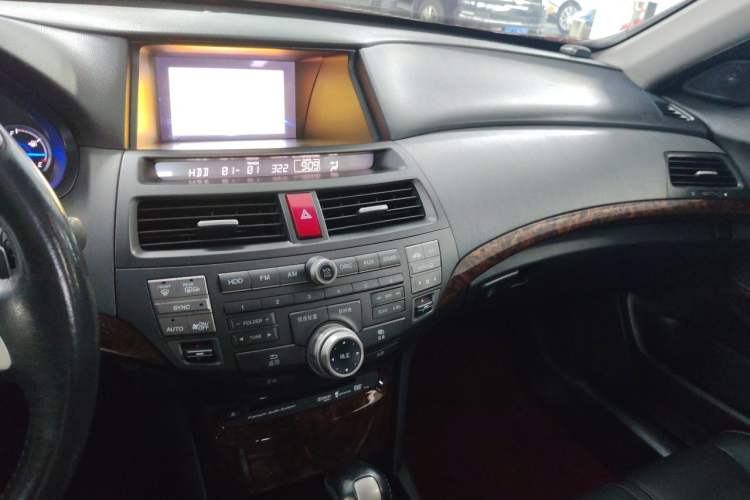 Used Honda Crosstour 2011 3.5L Flagship Edition Audio And AC Panel