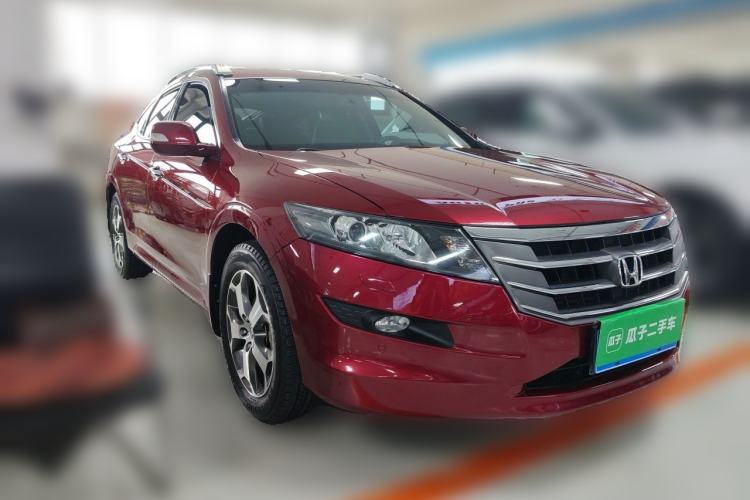 Used Honda Crosstour 2011 3.5L Flagship Edition Front Right 45 Deg