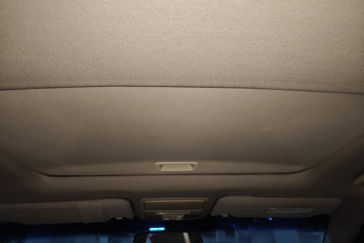 Used Honda Crosstour 2011 3.5L Prestige Edition Headliner