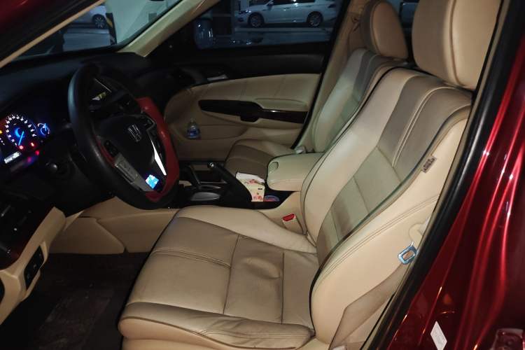 Used Honda Crosstour 2011 3.5L Prestige Edition Left Front Seat