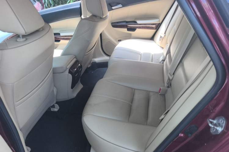 Used Honda Crosstour 2011 3.5L Prestige Edition Left Rear Seat