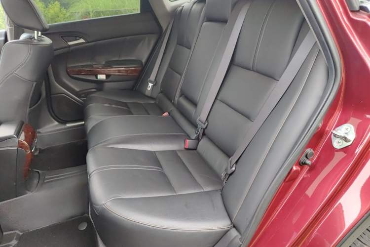 Used Honda Crosstour 2011 3.5L Prestige Edition Left Rear Seat