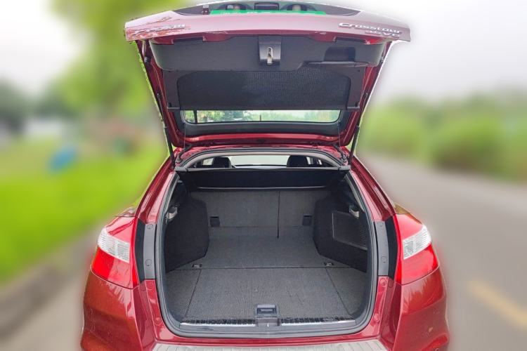 Used Honda Crosstour 2011 3.5L Prestige Edition Trunk