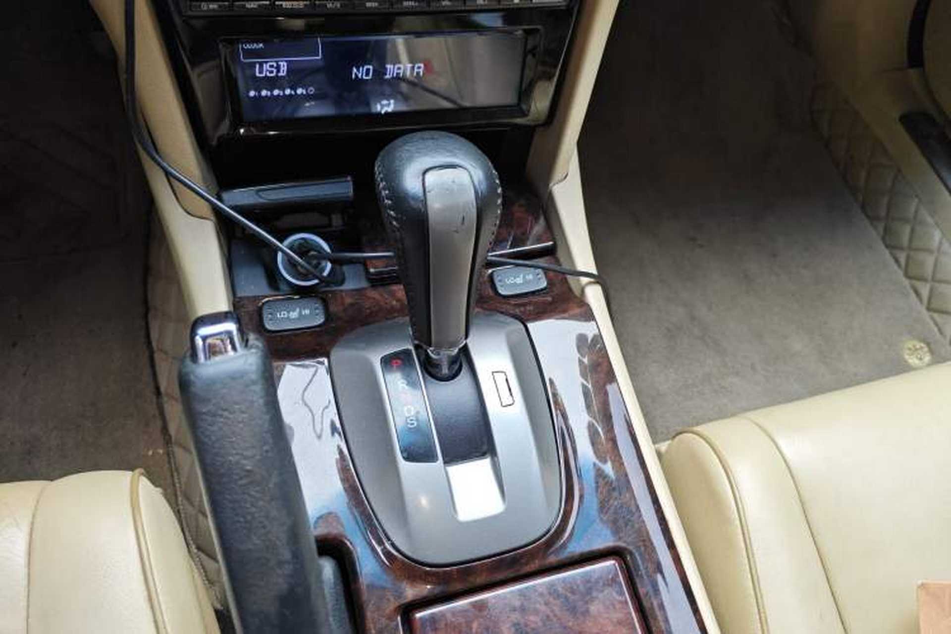 Used Honda Crosstour 2011 3.5L Prestige Edition Gear Lever