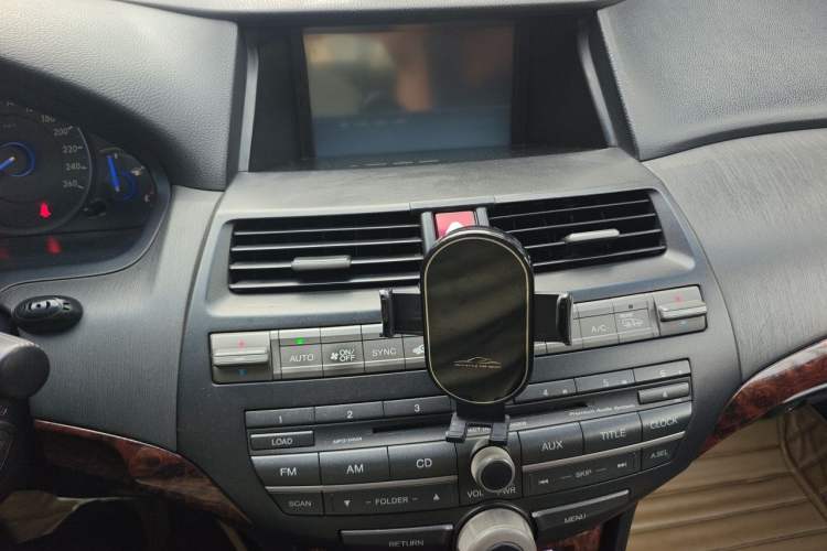 Used Honda Crosstour 2011 3.5L Flagship Edition Audio And AC Panel