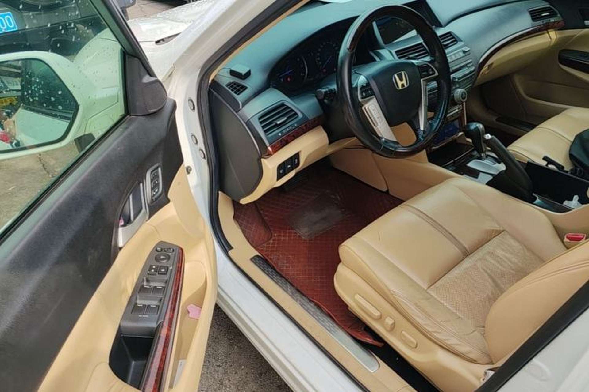 Used Honda Crosstour 2011 3.5L Prestige Edition Driver Seat