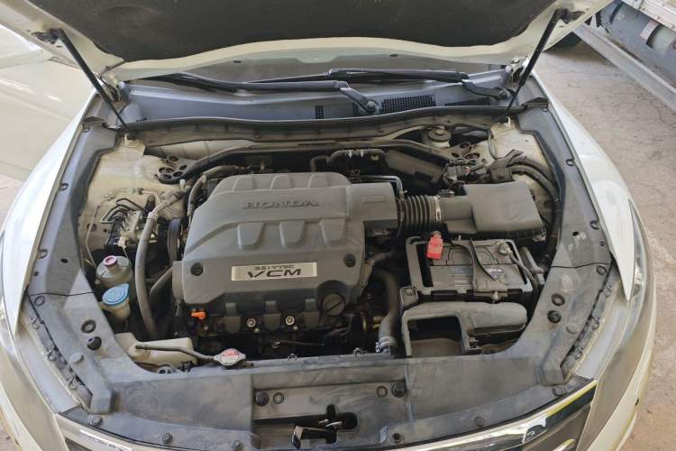 Used Honda Crosstour 2011 3.5L Prestige Edition Engine Bay