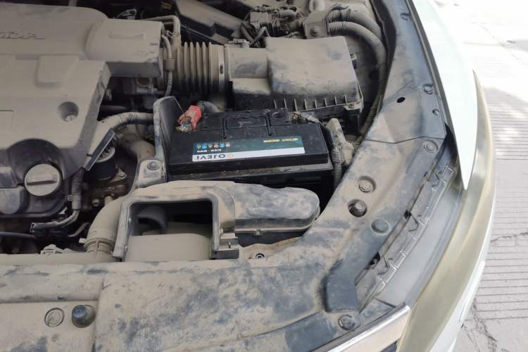 Used Honda Crosstour 2011 3.5L Prestige Edition Engine Bay Left