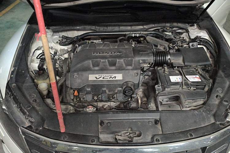 Used Honda Crosstour 2011 3.5L Prestige Edition Engine Bay