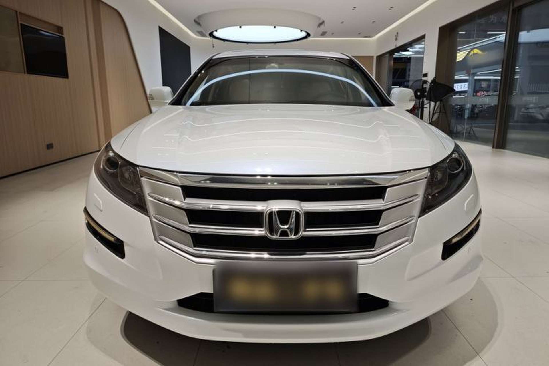 Used Honda Crosstour 2011 3.5L Flagship Edition Exterior 1