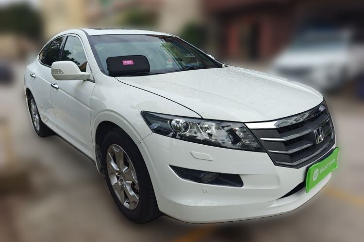 Used Honda Crosstour 2011 3.5L Flagship Edition Front Right 45 Deg