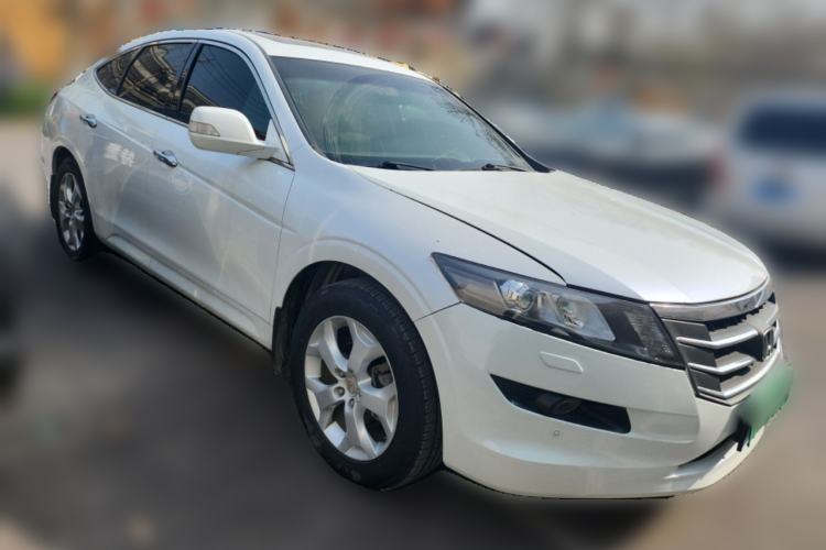 Used Honda Crosstour 2011 3.5L Prestige Edition Front Right 45 Deg