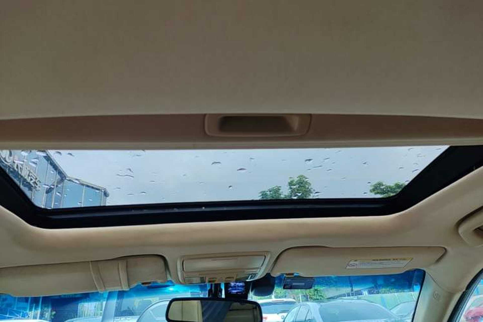 Used Honda Crosstour 2011 3.5L Prestige Edition Headliner