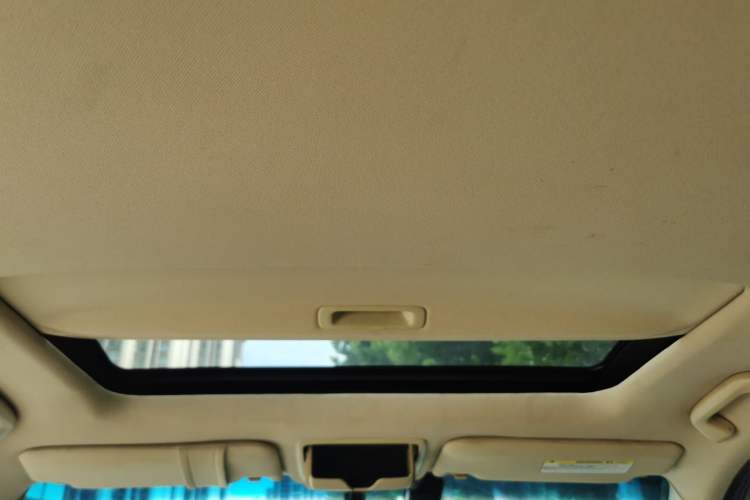 Used Honda Crosstour 2011 3.5L Prestige Edition Headliner