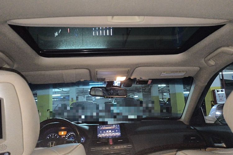 Used Honda Crosstour 2011 3.5L Prestige Edition Headliner