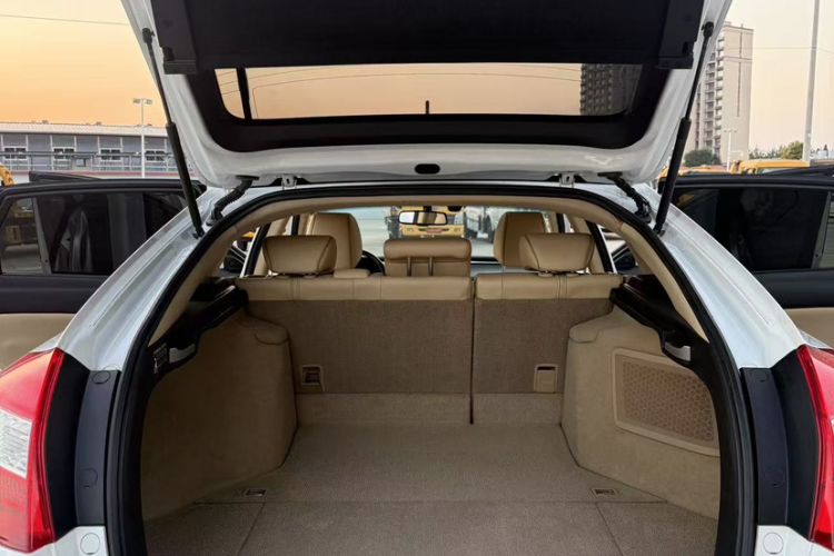 Used Honda Crosstour 2011 3.5L Prestige Edition Interior 4